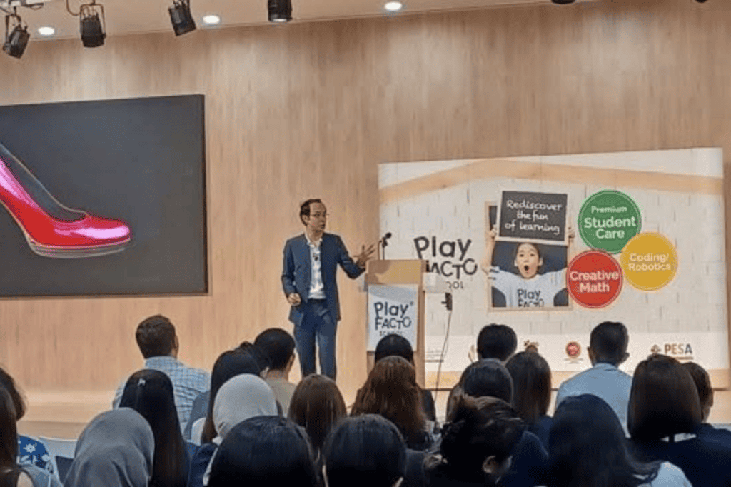 AI Keynote Speaker Singapore: How I Help Audiences Separate Real Opportunity From AI Hype